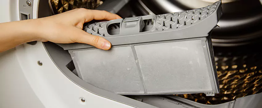 Signs Of A Clogged Dryer Lint Trap in Northglenn, Colorado